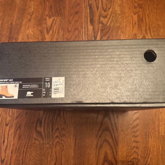 Sorel Joan Now Lace boots, new in box - Picture 3 of 10